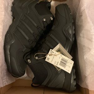 NIB TREK Adidas men’s 9.5 shoes